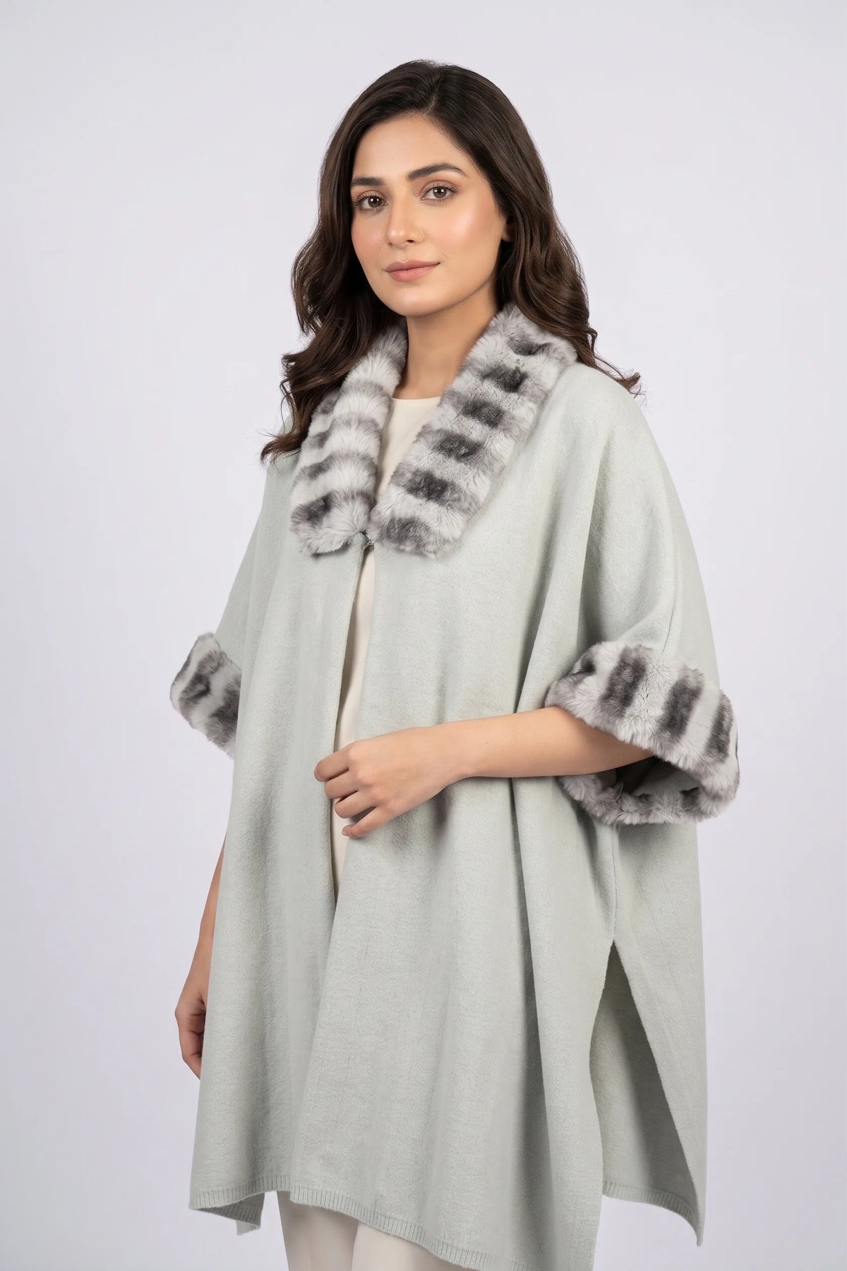 Cape Shawl 1353-3010
